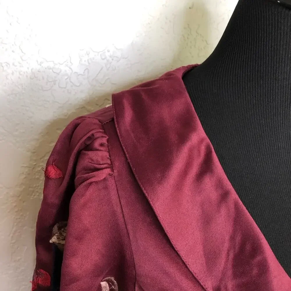 Free People maroon red embroidered floral collared hook front top size Small